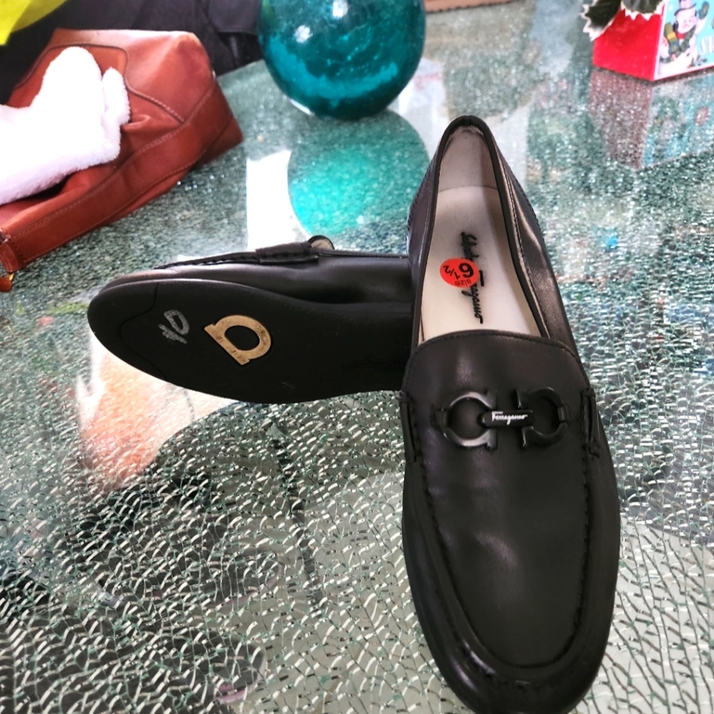 FERRAGAMO BLACK SHOES